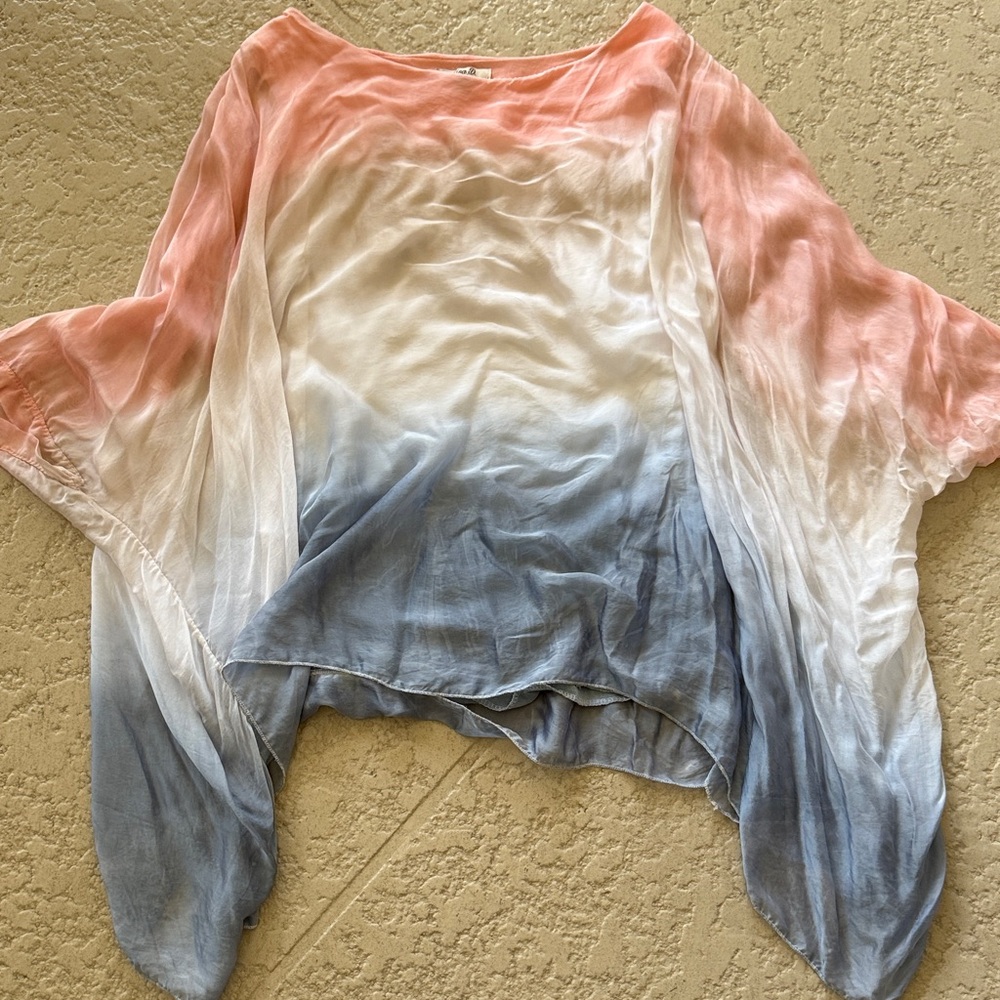 Elegant Tie-Dye Women's Top - Picture 3 of 10